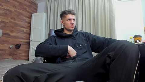 maxkaiden @ chaturbate on 20260323