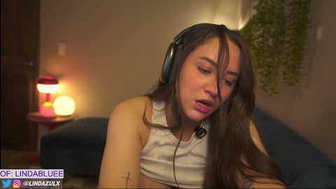 lindabluee @ chaturbate on 20260324