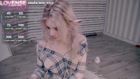 careful_i_bite @ chaturbate on 20260325