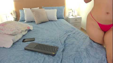 lana_roux @ chaturbate on 20260325