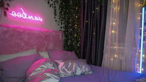 touch_me_if_you_can @ chaturbate on 20260328