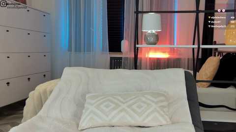 emiljanna @ chaturbate on 20260330