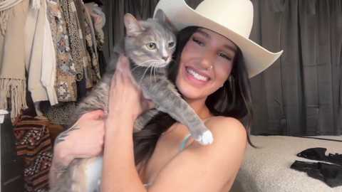 ella2sweet @ chaturbate on 20260331