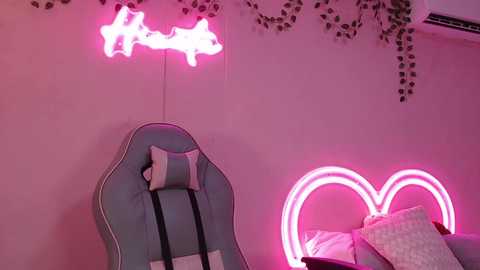 _miss_hinata_ @ chaturbate on 20260406