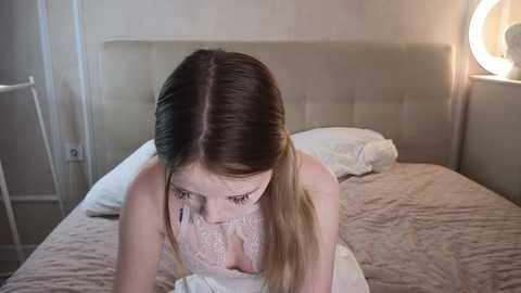 eleanorahurley @ chaturbate on 20260407