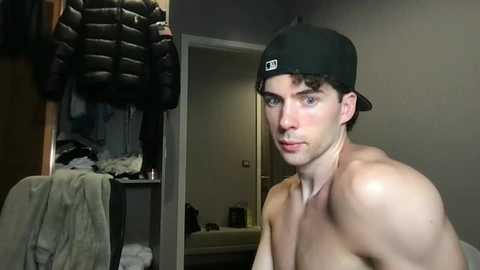 alexander0_ @ chaturbate on 20260410