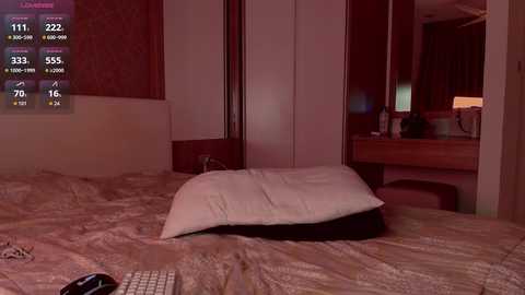 mooniejin @ chaturbate on 20260412