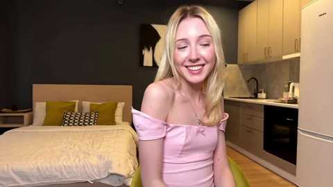 princessmood @ chaturbate on 20260414