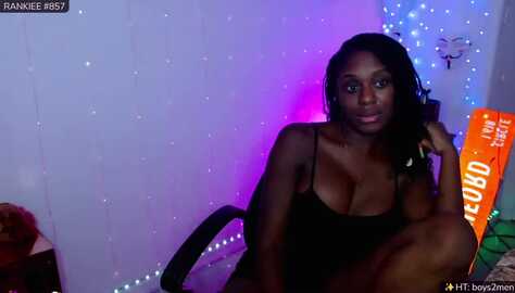desidosa @ myfreecams on 20230901
