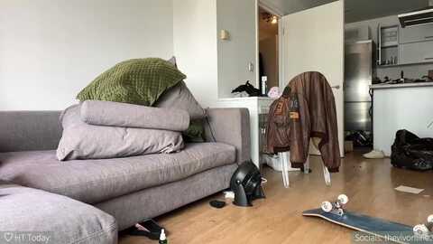 helloviv @ myfreecams on 20230901