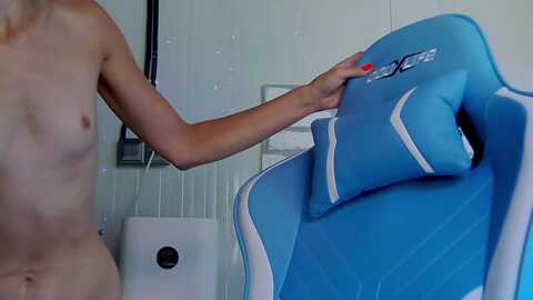 karoline121 @ myfreecams on 20230901