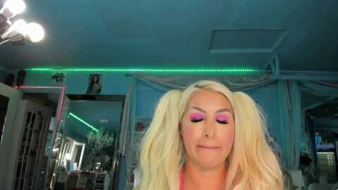 adriana_fox @ myfreecams on 20230902