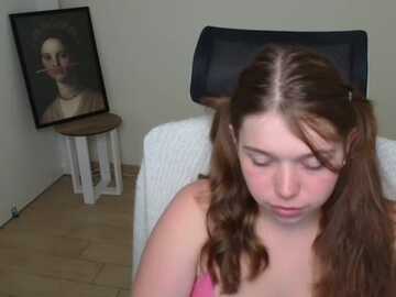 alisa_bunny @ myfreecams on 20230902