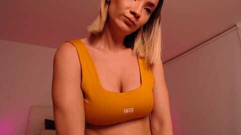 amyli @ myfreecams on 20230902