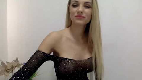 estie_kay @ myfreecams on 20230902
