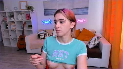 kate_keonia @ myfreecams on 20230902
