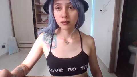 miku_grrr @ myfreecams on 20230902