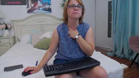 milagrace @ myfreecams on 20230902
