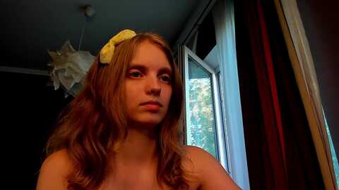 oliviawhites @ myfreecams on 20230902