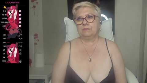 sexylynette4u @ myfreecams on 20230902