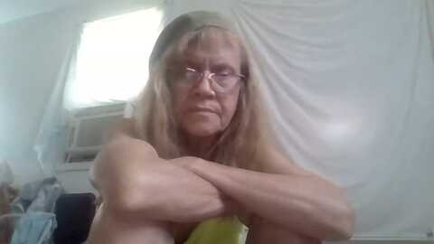 trisharra @ myfreecams on 20230902