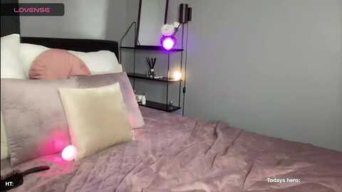 babebusiness @ myfreecams on 20230903