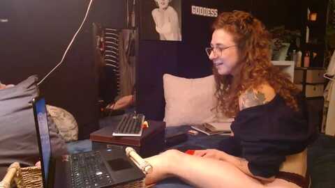 littlemisszee @ myfreecams on 20230903