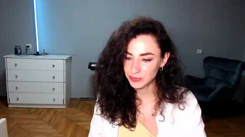 millla_mi @ myfreecams on 20230903