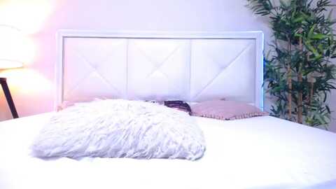 allyhayes_ @ myfreecams on 20230905