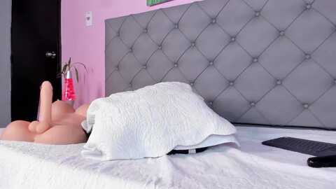 antonelabella @ myfreecams on 20230905