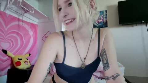 duckchan0 @ myfreecams on 20230905