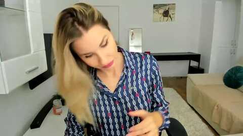 alymiss @ myfreecams on 20230906