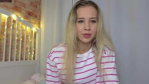 whynot___ @ myfreecams on 20230906