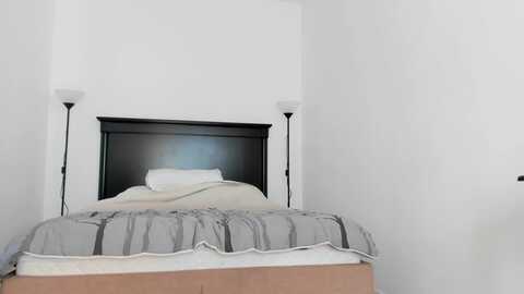 carollyne_ @ myfreecams on 20230907