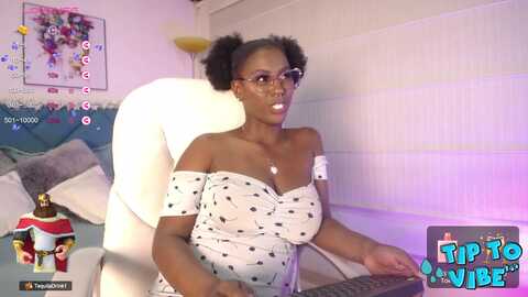 coco_bele69 @ myfreecams on 20230907