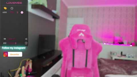 jennyquenn @ myfreecams on 20230907