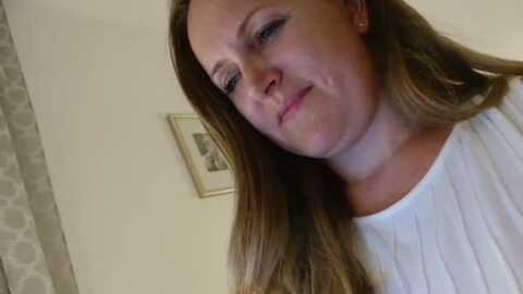 justlily @ myfreecams on 20230907