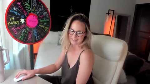 lilladybird @ myfreecams on 20230907