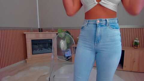 nickyluxe @ myfreecams on 20230907