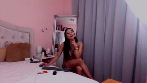 sara_joy @ myfreecams on 20230907