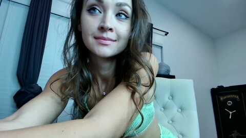 uniqueanita1 @ myfreecams on 20230907