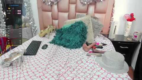 xmaturehottx @ myfreecams on 20230907