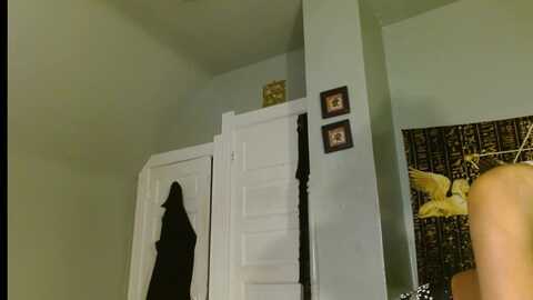 yourhabibti @ myfreecams on 20230907