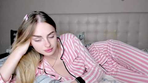 abby__x @ myfreecams on 20230910