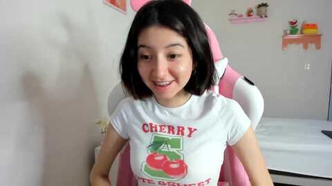 cherrycute666 @ myfreecams on 20230910