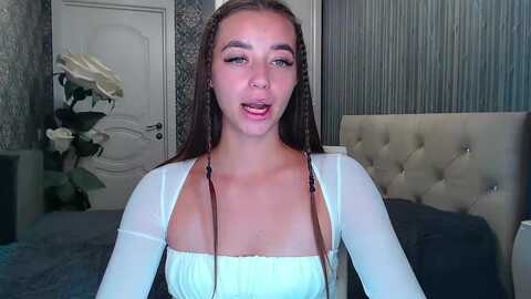 emeraldlilyyy @ myfreecams on 20230910