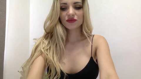 estie_kay @ myfreecams on 20230910