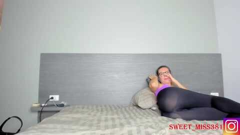 soficlimbing @ myfreecams on 20230910