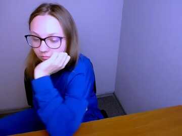 annahotty_ @ myfreecams on 20230911