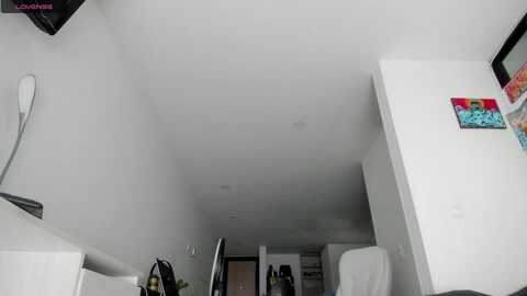 jade7777 @ myfreecams on 20230911